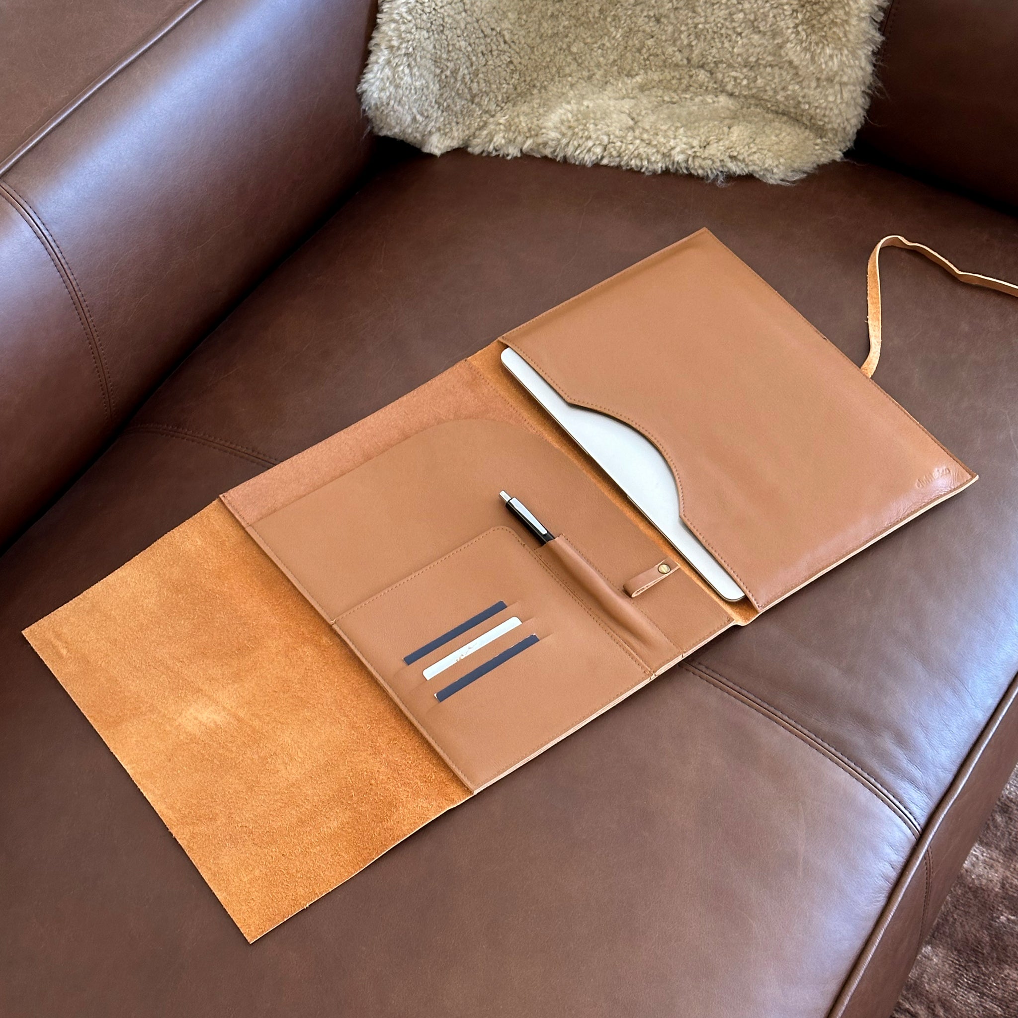 A4 Lewis Leather Folder