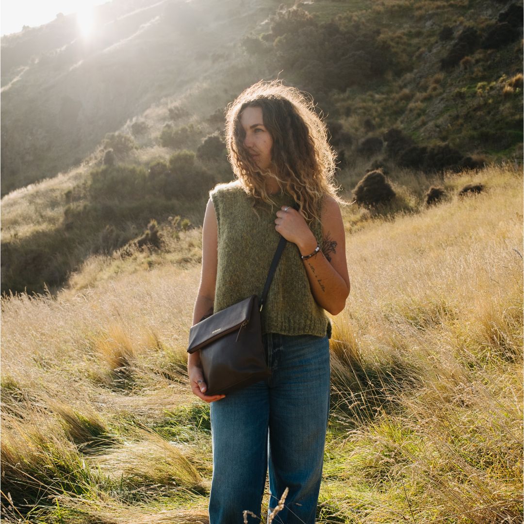 Zahra Crossbody